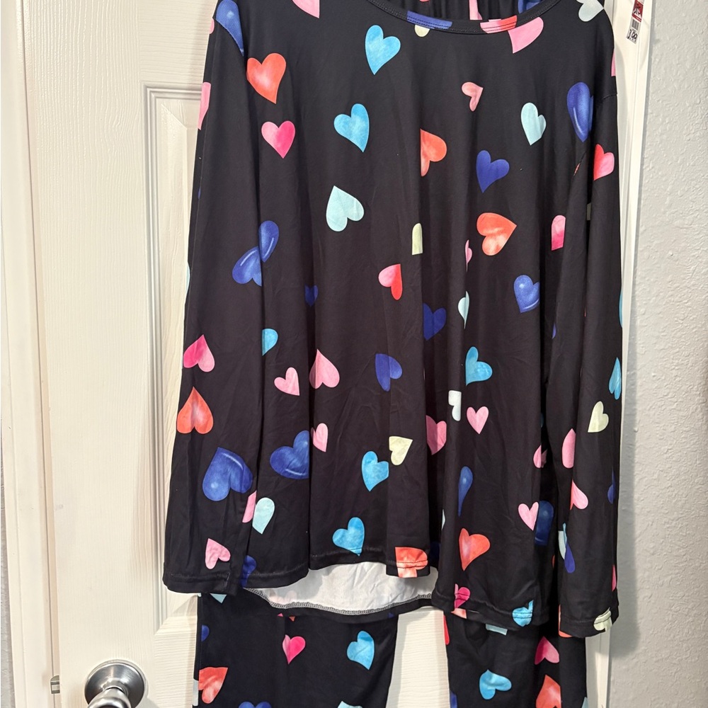 Colorful Heart Print Women’s Pajamas 2XL